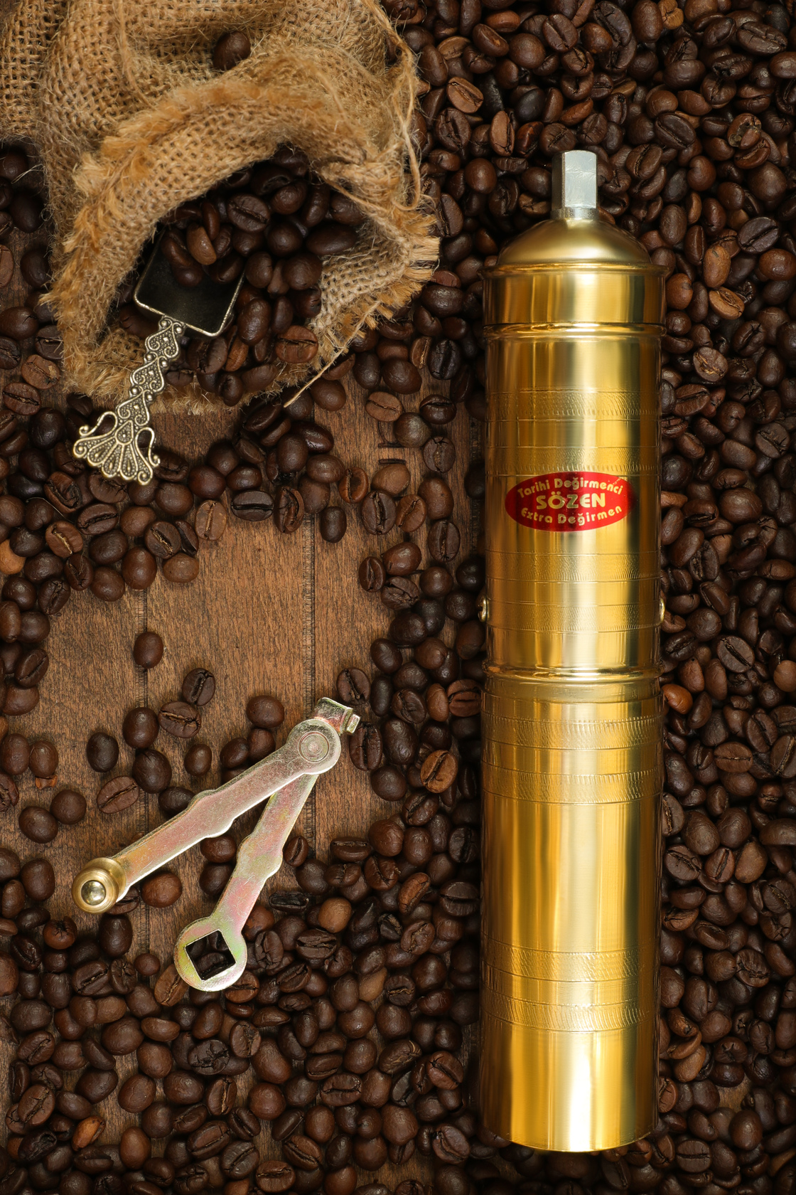 https://www.sozengrinders.com/sozen-brass-coffee-grinder-mill-92-in-handmade-coffee-grinders-straight-sozen-103-22-B.jpg